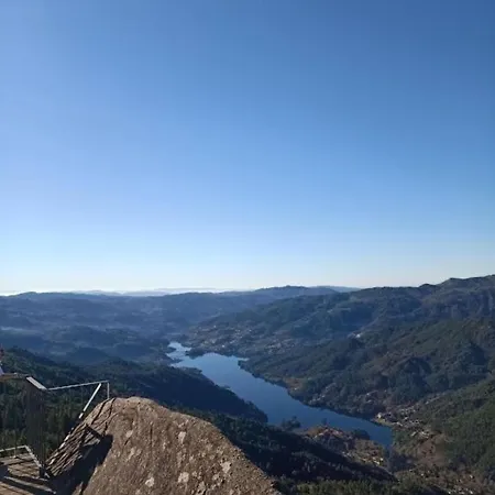 펜션 Retiro Da Montanha - Geres 상 페드로